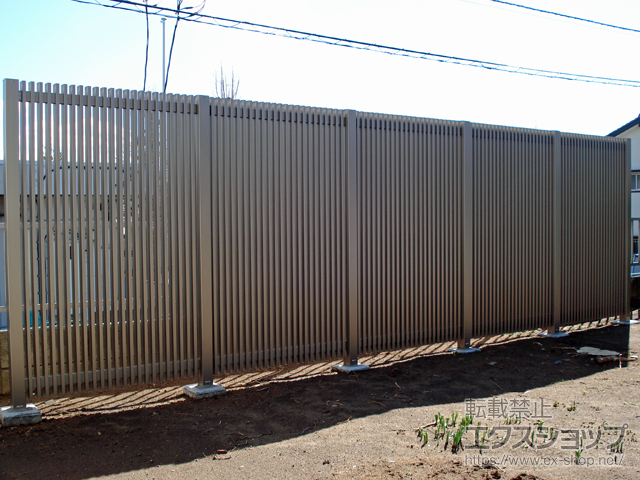 千葉県松戸市ののフェンス・柵 J.モダン1型 間仕切り支柱タイプ 施工例