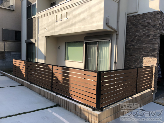 東京都町田市ののフェンス・柵 モクアルフェンス 　横板タイプ 自由柱 施工例