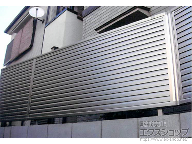 兵庫県川西市ののフェンス・柵 ミエーネフェンス 目隠しルーバータイプ 自由柱施工 施工例