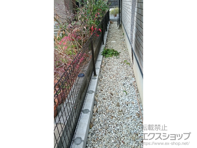 岐阜県大垣市ののフェンス・柵 メッシュフェンス G10-R 自在柱 施工例