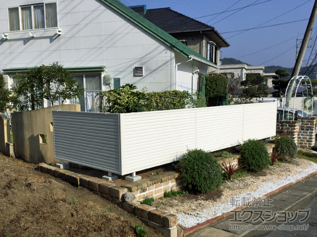 山口県柳井市ののフェンス・柵 ミエーネフェンス 目隠しルーバータイプ 自由柱 施工例