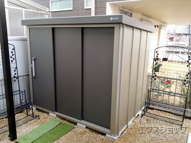 三重県四日市市のの物置・屋外倉庫 エスケーエイト SK8-100 一般型 2200×1600×1940 SK8-100-GK 施工例