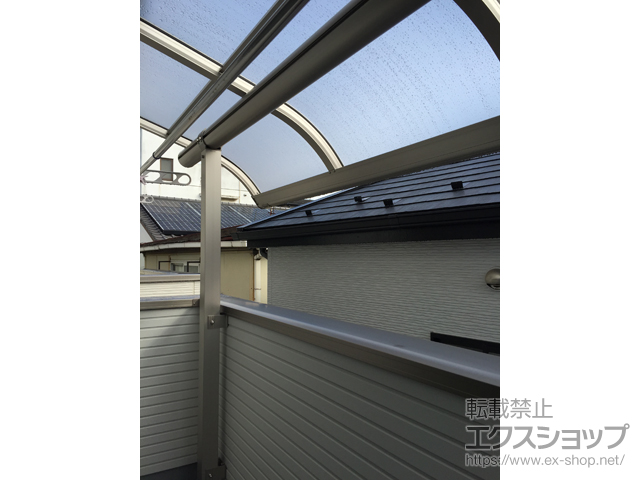 埼玉県さいたま市ののバルコニー・ベランダ屋根 ヴェクターテラス R型 屋根タイプ 単体 積雪〜20cm対応 施工例