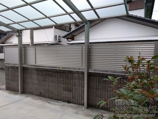 徳島県阿南市ののフェンス・柵 ミエーネフェンス 目隠しルーバータイプ 自由柱施工 施工例