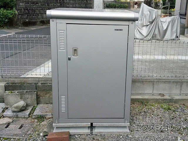 広島県広島市のの物置・屋外倉庫 エスモ 一般型 800×750×1145 ESE-0807Y-SS 施工例