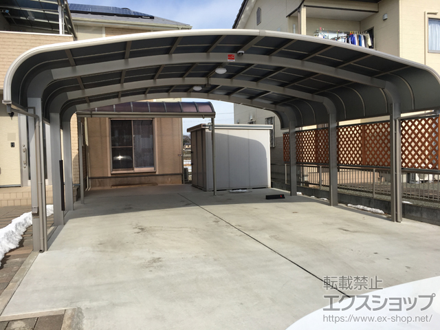 群馬県伊勢崎市のLIXIL リクシル（トステム）のカーポート テールポートシグマIII 1500 ワイド 積雪〜50cm対応 施工例