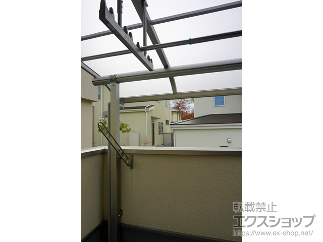 奈良県生駒市ののバルコニー・ベランダ屋根 ヴェクターテラス R型 屋根タイプ 単体 積雪〜20cm対応 施工例