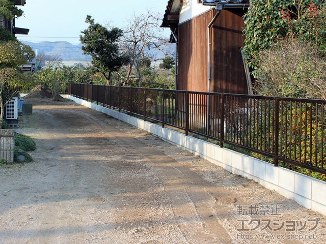 鳥取県境港市ののフェンス・柵 ミエッタフェンス 防犯たて格子タイプ 自由柱施工 施工例