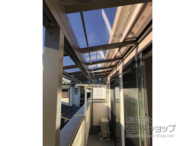 神奈川県南足柄市のLIXIL リクシル（トステム）のバルコニー・ベランダ屋根 パワーアルファ F型 屋根タイプ 単体 積雪〜30cm対応 施工例
