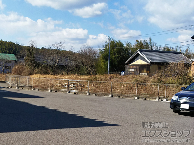 三重県亀山市ののフェンス・柵 メッシュフェンス G10-R 自由柱 *m販売 施工例