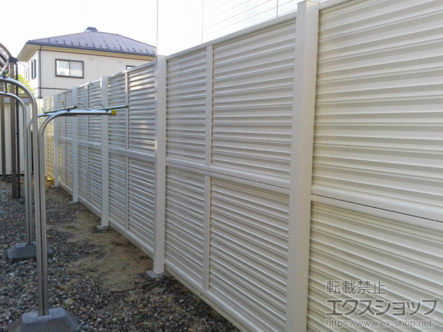 富山県富山市ののフェンス・柵 ミエーネフェンス 目隠しルーバー 2段支柱施工 施工例