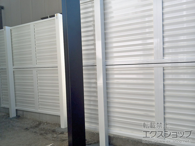 愛知県豊明市ののフェンス・柵 ミエーネフェンス 目隠しルーバータイプ 2段支柱 自立建て用（パネル2段） 施工例