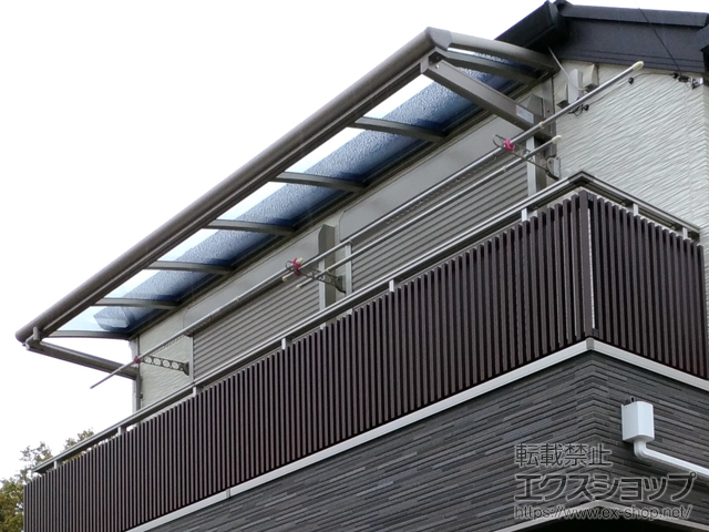 神奈川県横浜市のLIXIL リクシル（トステム）のバルコニー・ベランダ屋根 パワーアルファ L型 ルーフタイプ 単体 積雪〜30cm対応 施工例