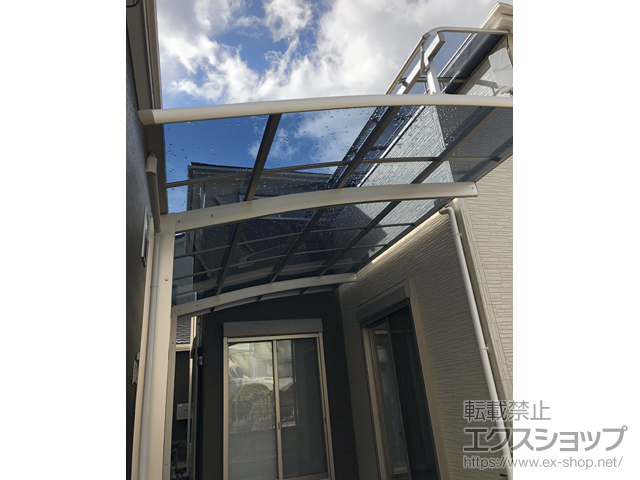 広島県広島市ののバルコニー・ベランダ屋根 ヴェクターテラス R型 屋根タイプ 単体 積雪〜20cm対応 施工例