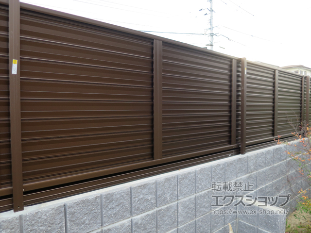 大分県大分市ののフェンス・柵 ミエーネフェンス 目隠しルーバータイプ 自由柱施工 施工例