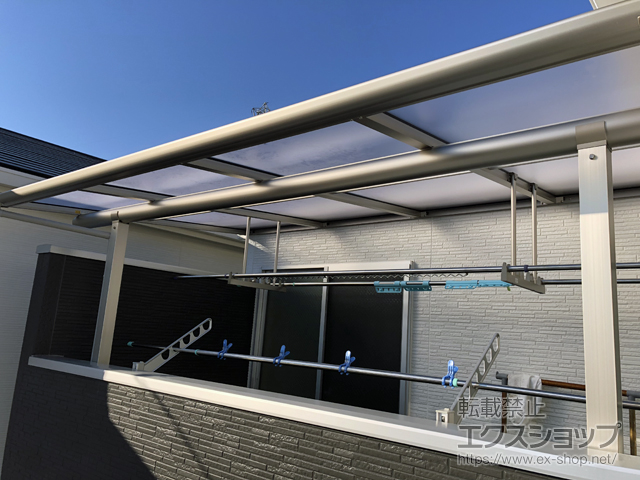 愛知県名古屋市ののバルコニー・ベランダ屋根 ヴェクターテラス F型 屋根タイプ 単体 積雪〜20cm対応 施工例