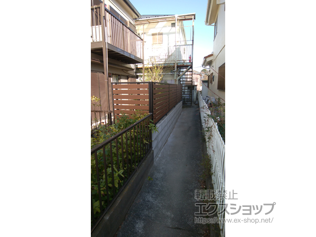 神奈川県横浜市ののフェンス・柵 モクアルフェンス 　横板タイプ 自由柱施工 施工例