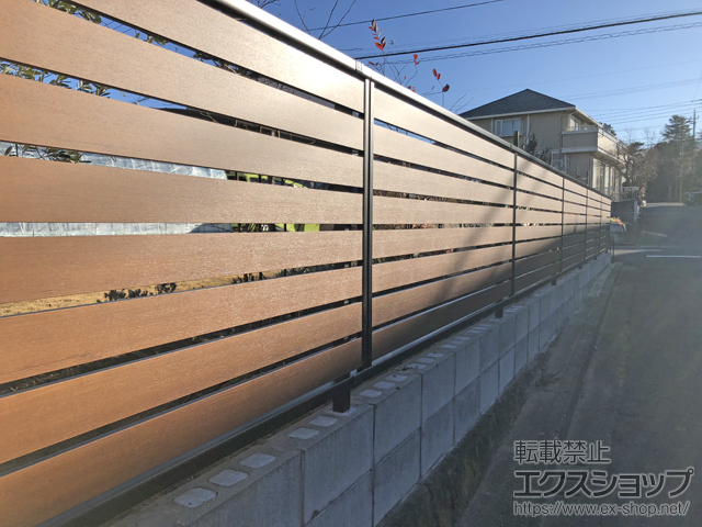 千葉県香取市ののフェンス・柵 モクアルフェンス 横板タイプ 自由柱施工 施工例