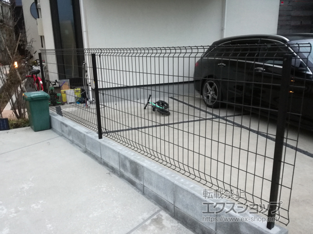 神奈川県藤沢市ののフェンス・柵 イーネットフェンス2F型 自由柱施工 施工例