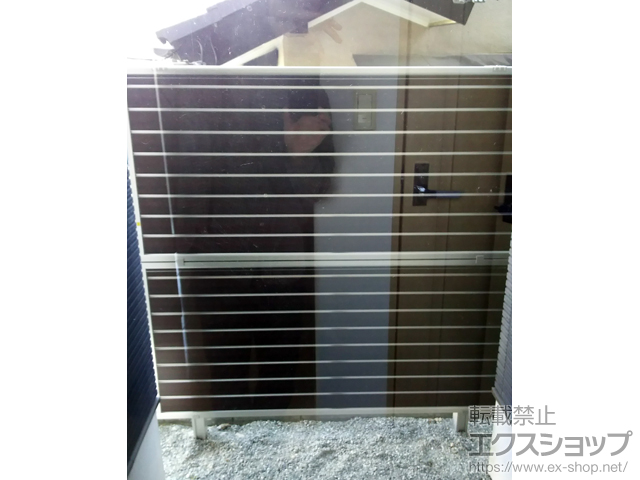 神奈川県横浜市ののフェンス・柵 ルシアスフェンスF02型 横目隠し 複合カラー 2段支柱 自立建て用（パネル2段） 施工例