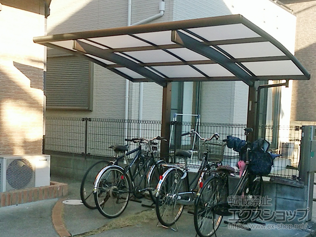 埼玉県新座市ののサイクルポート・駐輪場 プレシオスポート ミニ 積雪〜20cm対応 施工例