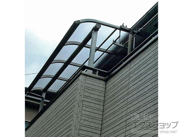 千葉県千葉市ののバルコニー・ベランダ屋根 プレシオステラス R型 屋根タイプ 単体 積雪〜20cm対応 施工例