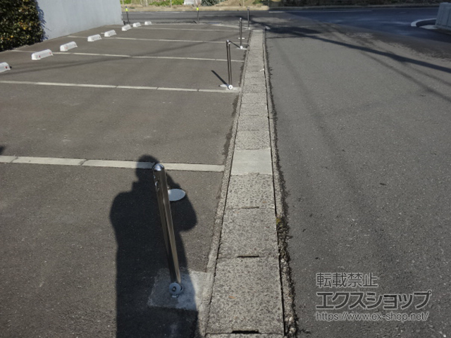 宮城県石巻市ののカーゲート スペースガード（車止め）R48型 施工例