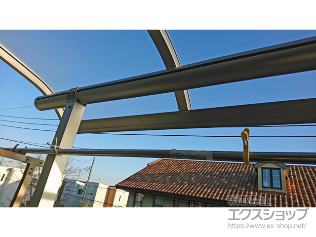 埼玉県草加市ののバルコニー・ベランダ屋根 ヴェクターテラス R型 屋根タイプ 単体 積雪〜20cm対応 施工例