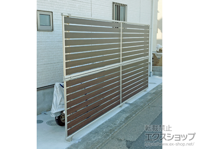 東京都清瀬市ののフェンス・柵 ルシアスフェンスF04型 横板 複合カラー 2段支柱 自立建て用（パネル2段） 施工例