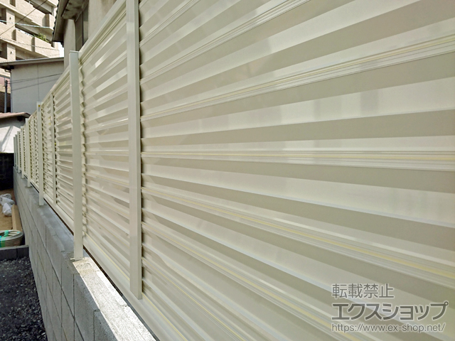 大分県大分市ののフェンス・柵 ミエーネフェンス 目隠しルーバータイプ 自由柱施工 施工例