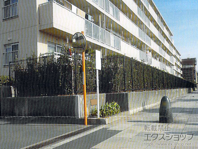 神奈川県藤沢市ののフェンス・柵 ハイグリッドフェンスN1型 間仕切りタイプ　※前回施工分と連結 施工例