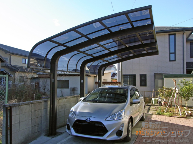 埼玉県鴻巣市のLIXIL リクシル（トステム）のカーポート テールポートシグマIII 1500 積雪〜50cm対応 施工例