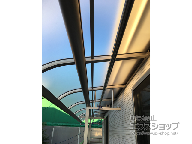 大阪府池田市ののバルコニー・ベランダ屋根 ヴェクターテラス R型 屋根タイプ 連棟 積雪〜20cm対応 施工例