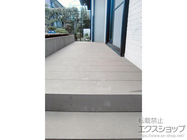 ���Ɍ����{�s��YKKAP�̃E�b�h�f�b�L ���E�b�h�f�b�L 200 �{�H��