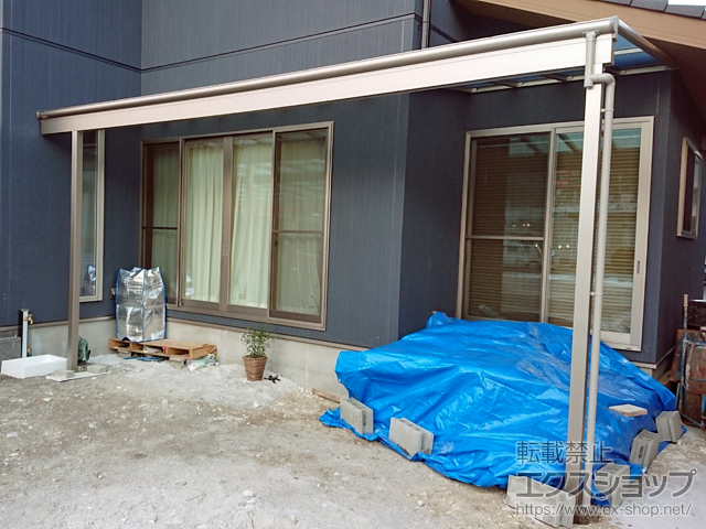 岡山県新見市ののフェンス・柵 ヴェクターテラス F型 テラスタイプ 単体 積雪〜20cm対応※壁面奥行違い納まり 施工例