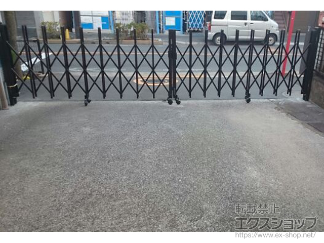 東京都品川区ののカーゲート トリップゲート RB型 ノンレール 両開き 54w（27S+27M） 施工例