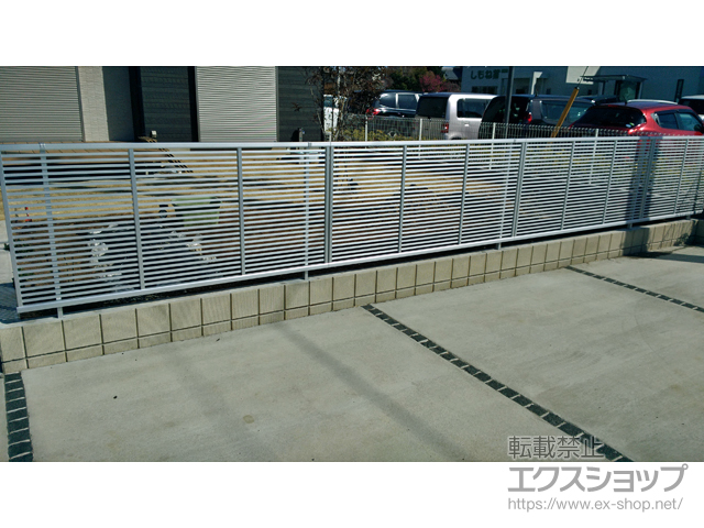 茨城県牛久市ののフェンス・柵 シンプレオフェンス1型 横格子 自由柱施工 施工例