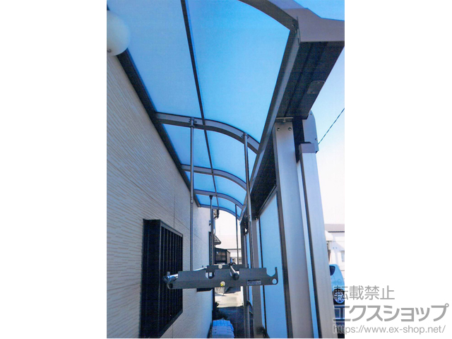 三重県松阪市ののテラス屋根 スピーネ R型 テラスタイプ 単体 積雪〜20cm対応 施工例