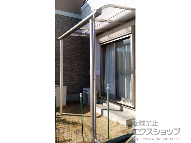 埼玉県さいたま市ののテラス屋根 プレシオステラス R型 テラスタイプ 単体 積雪〜20cm対応 施工例