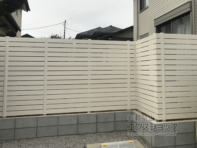 埼玉県坂戸市ののフェンス・柵 マイティウッド 　ベーシック 横貼り16段 隙間10ｍｍ 施工例