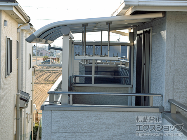 愛知県岩倉市ののバルコニー・ベランダ屋根 プレシオステラス R型 屋根タイプ 単体 積雪〜20cm対応 施工例