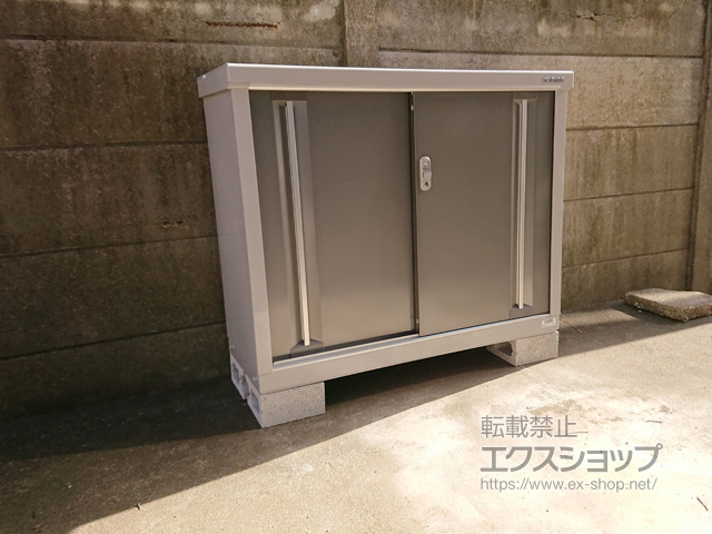 東京都調布市のの物置・屋外倉庫 シンプリー 一般型 1100×415×903 MJX-114A-P-PG 施工例
