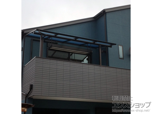 大阪府大阪市ののバルコニー・ベランダ屋根 ヴェクターテラス F型 屋根タイプ 単体 積雪〜20cm対応 施工例