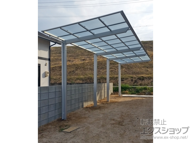 岡山県岡山市ののカーポート ネスカＦ (フラットスタイル) 縦連棟 積雪〜20cm対応 施工例