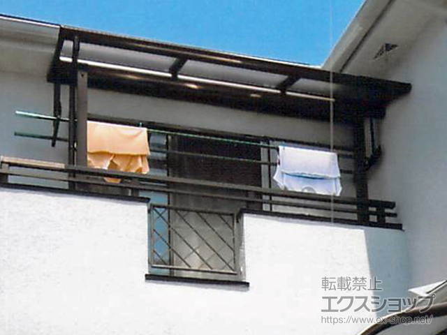 埼玉県草加市ののバルコニー・ベランダ屋根 プレシオステラス F型 屋根タイプ 単体 積雪〜20cm対応 施工例