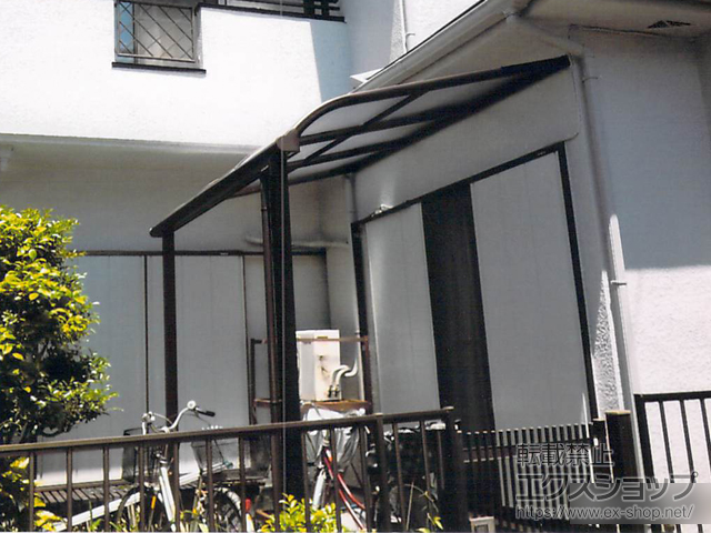 埼玉県草加市ののテラス屋根 プレシオステラス R型 テラスタイプ 単体 積雪〜20cm対応 施工例