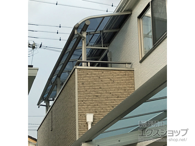 大阪府泉南郡田尻町ののバルコニー・ベランダ屋根 ヴェクターテラス R型 屋根タイプ 連棟 積雪〜20cm対応 施工例