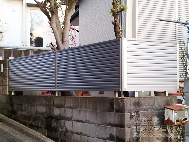 東京都町田市ののフェンス・柵 ミエーネフェンス 目隠しルーバータイプ 自由柱施工 施工例