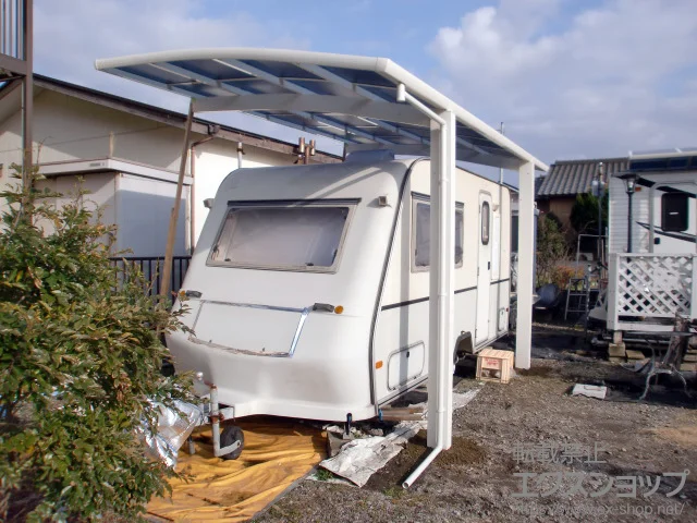 千葉県富津市のYKKAPのカーポート レイナポートグラン 積雪〜20cm対応 施工例