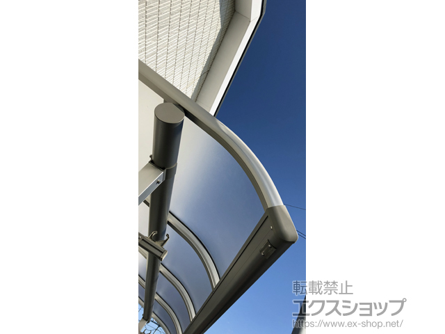 埼玉県川口市ののバルコニー・ベランダ屋根 プレシオステラス R型 屋根タイプ 単体 積雪〜20cm対応 施工例